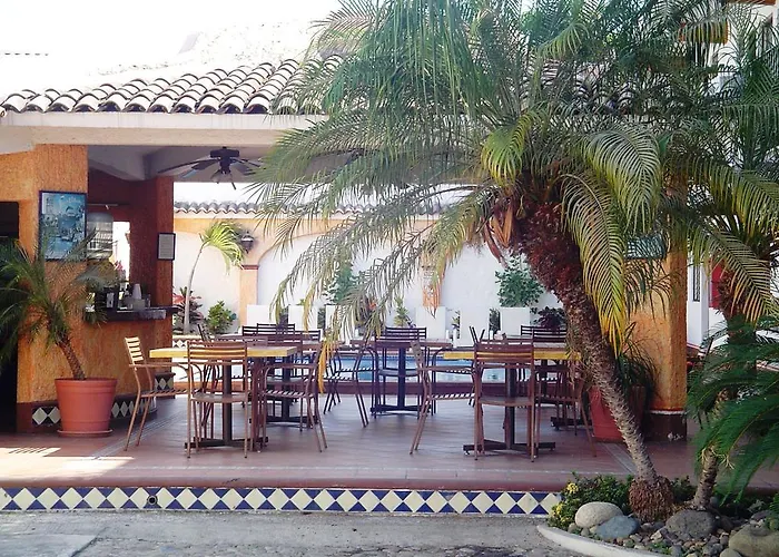 Hotel & Suites Coral